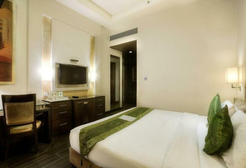 اتاق لوکس, Western Court Panchkula