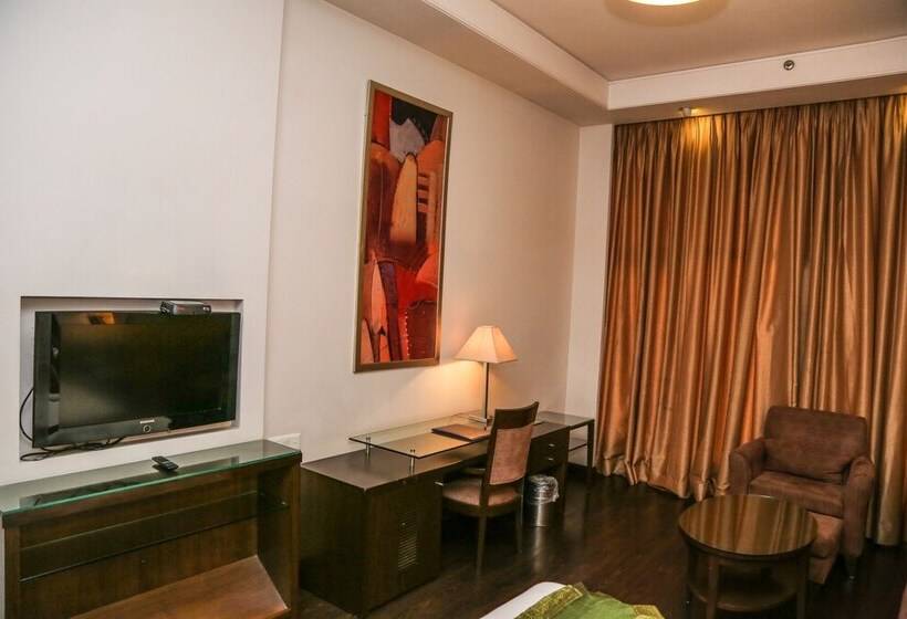 اتاق لوکس, Western Court Panchkula