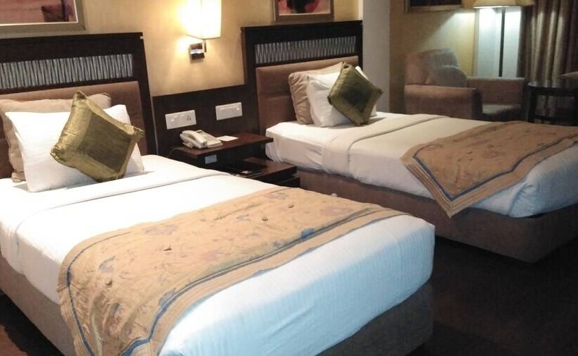 اتاق لوکس, Western Court Panchkula