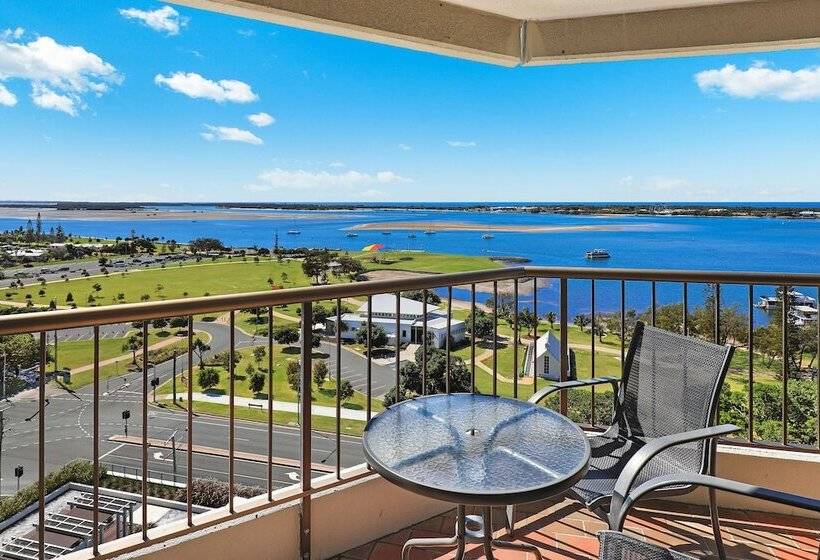 آپارتمان 2 خوابه, Palmerston Tower On Southport Broadwater