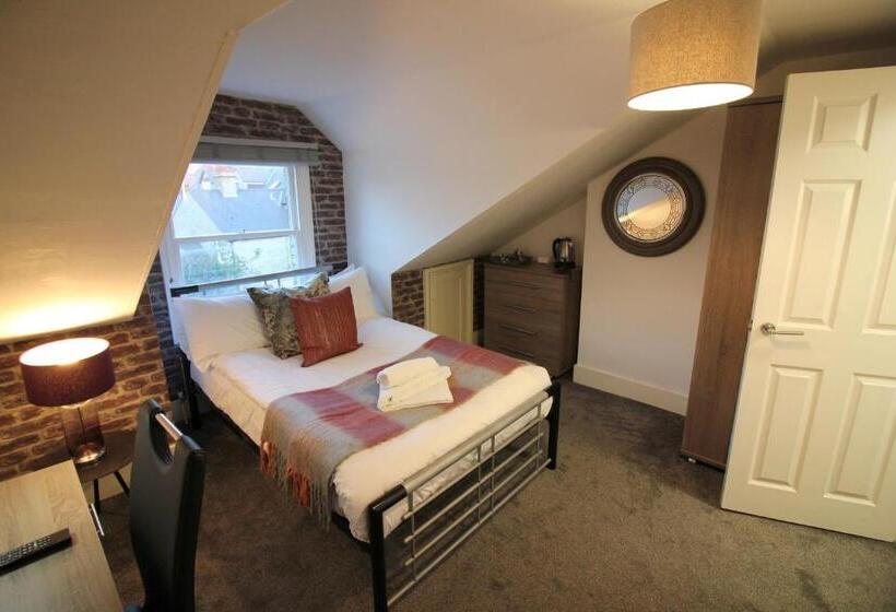 Standard Single Room Single Bed, Cambridge City Rooms Paymán Club