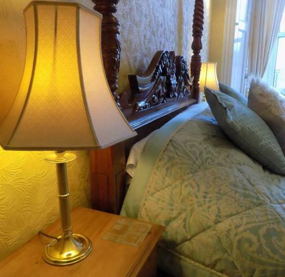 اتاق لوکس, Glendale Guest House