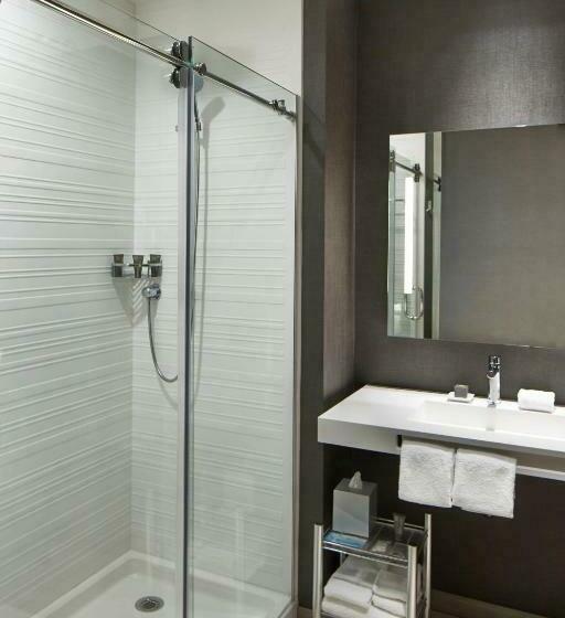 اتاق استاندارد با تخت بزرگ, Ac Hotel By Marriott Des Moines East Village