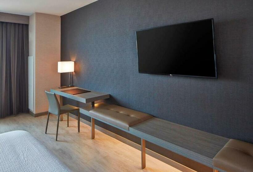اتاق استاندارد با تخت بزرگ, Ac Hotel By Marriott Des Moines East Village