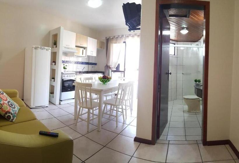 آپارتمان 2 خوابه با چشم‌انداز دریا, Bomar Residence