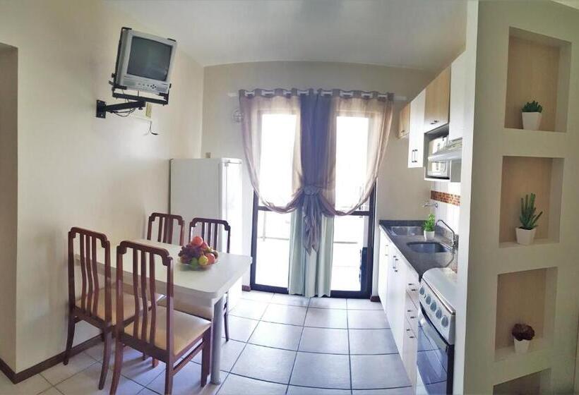 آپارتمان 1 خوابه با چشم‌انداز دریا, Bomar Residence