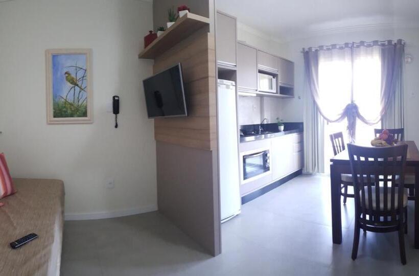Deluxe Suite Sea View, Bomar Residence