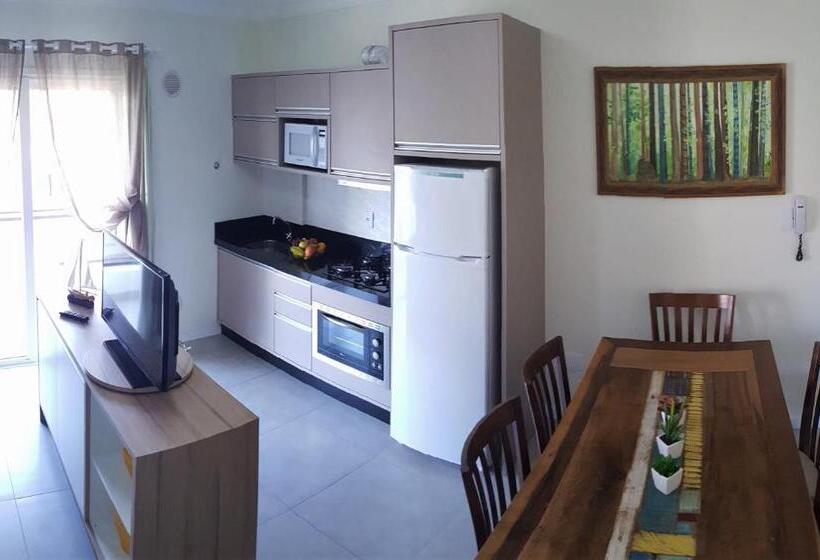 سوئیت دلوکس 2 خوابه, Bomar Residence