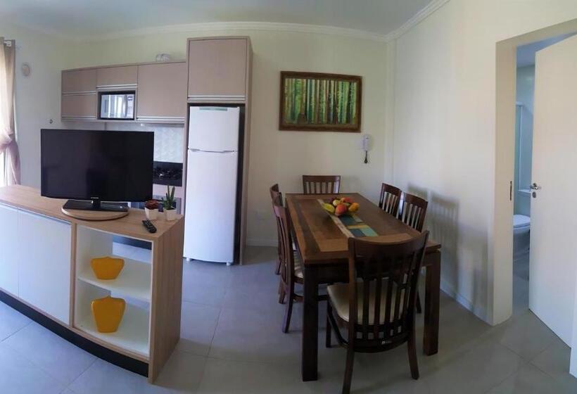 سوئیت دلوکس 2 خوابه, Bomar Residence