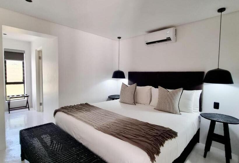 سوئیت 2 خوابه, Brenaissance Wine & Stud Estate