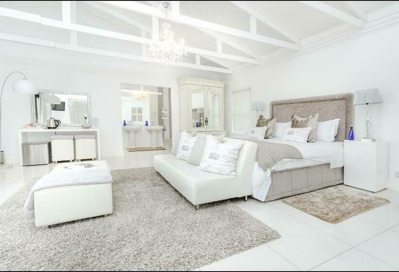 سوییت لوکس, Brenaissance Wine & Stud Estate