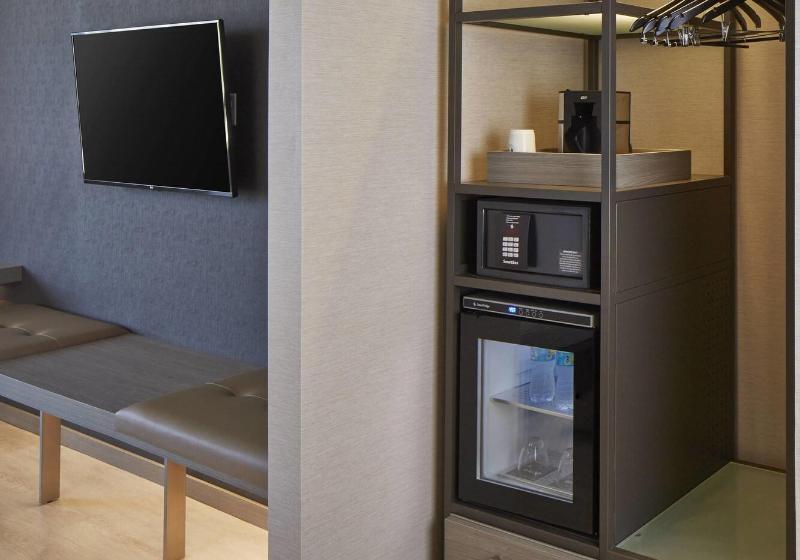 اتاق استاندارد با تخت بزرگ, Ac Hotel By Marriott Des Moines East Village