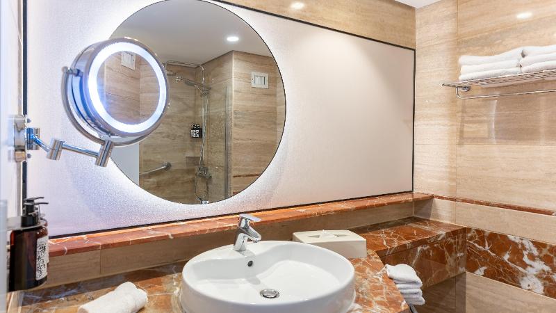 اتاق استاندارد با تخت بزرگ, Ac Hotel By Marriott Des Moines East Village