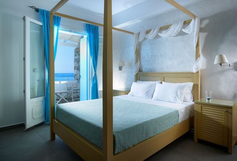 اتاق لوکس با بالکن و چشم‌انداز دریا, Blue Harmony
