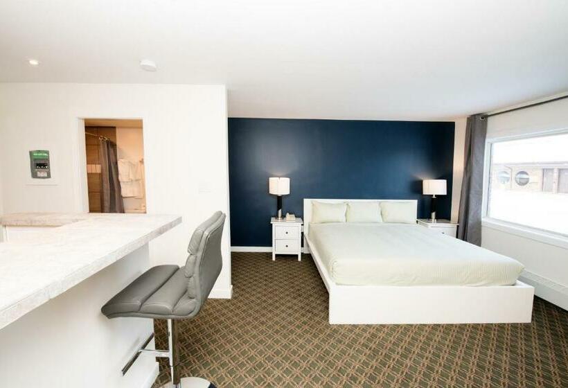 اتاق استاندارد, Cloud 9 Inn