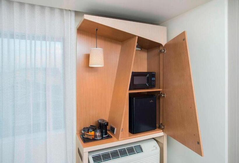 اتاق استاندارد با تخت بزرگ, Courtyard By Marriott Redwood City