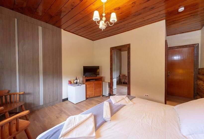 سوییت سوپریور, Savoy Excellence