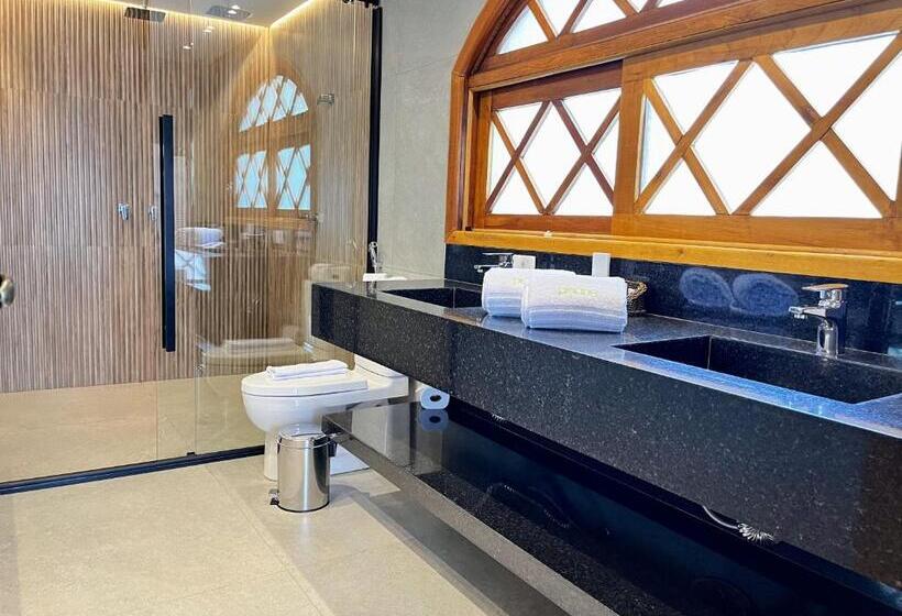 اتاق استاندارد با تخت بزرگ, Savoy Excellence