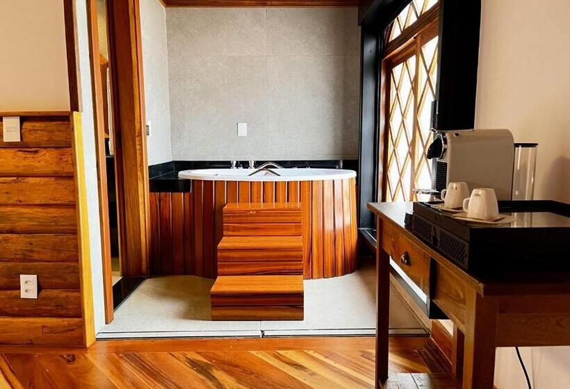 اتاق استاندارد با تخت بزرگ, Savoy Excellence