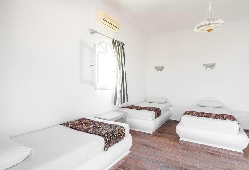 اتاق سه نفره سوپریور با چشم‌انداز دریا, Villa Iliovasilema Santorini