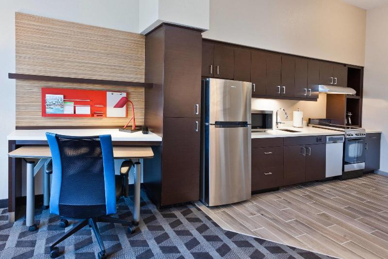 Suite Queen Bed, Towneplace Suites Dothan