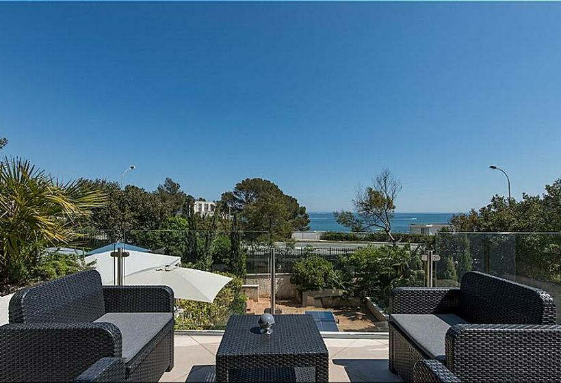 اتاق خانوادگی با چشم‌انداز دریا, Villa Perle De La Mer