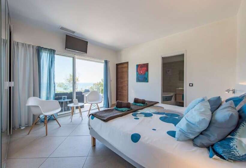 اتاق لوکس با چشم‌انداز دریا, Villa Perle De La Mer