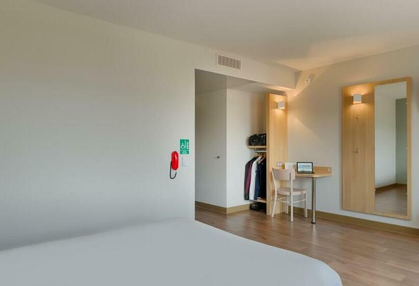 اتاق استاندارد برای معلولان, B&b Hotel Marseille Aéroport Saint Victoret