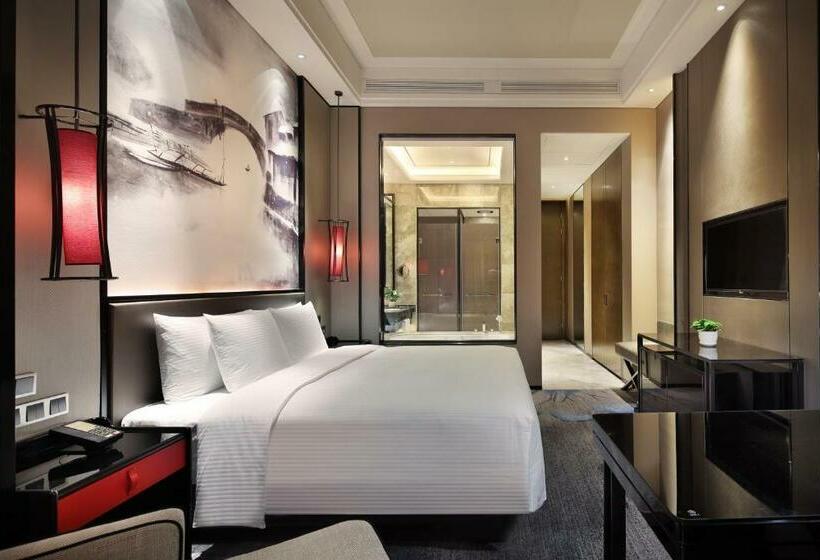 اتاق لوکس با تخت بزرگ, Wanda Realm Yiwu