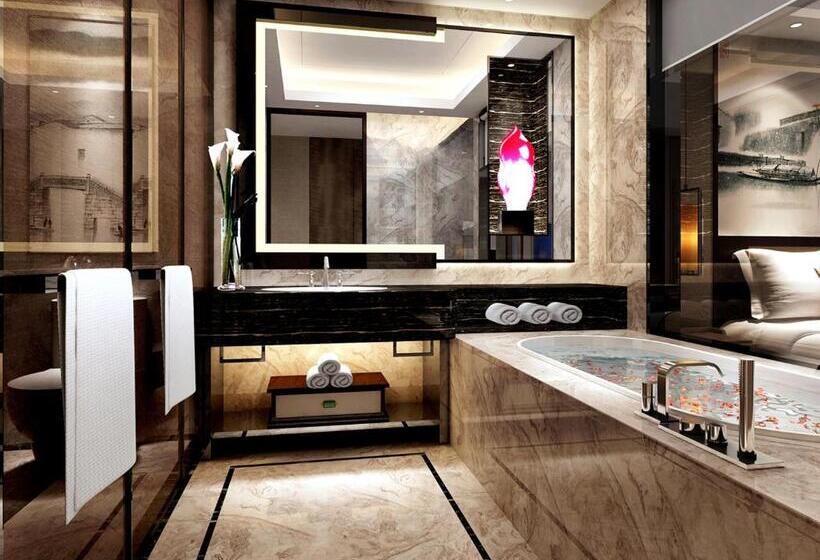 اتاق لوکس با تخت بزرگ, Wanda Realm Yiwu
