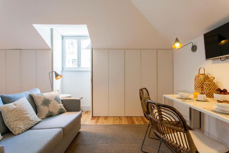 استودیوی سوپریور, Lisbon Five Stars Apartments Combro 77
