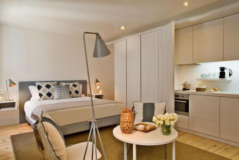 استودیوی سوپریور, Lisbon Five Stars Apartments Combro 77