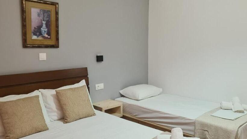 آپارتمان 2 خوابه با چشم‌انداز دریا, Apart Hotel Llazari