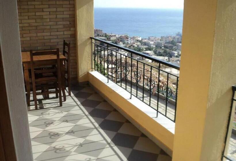 آپارتمان 2 خوابه با چشم‌انداز دریا, Apart Hotel Llazari