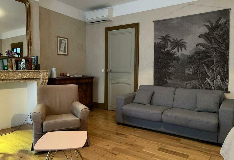 اتاق لوکس, La Casa Occitane