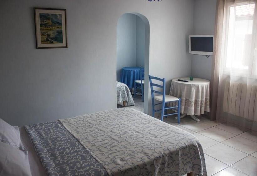 اتاق استاندارد سه نفره, Villa Yoda