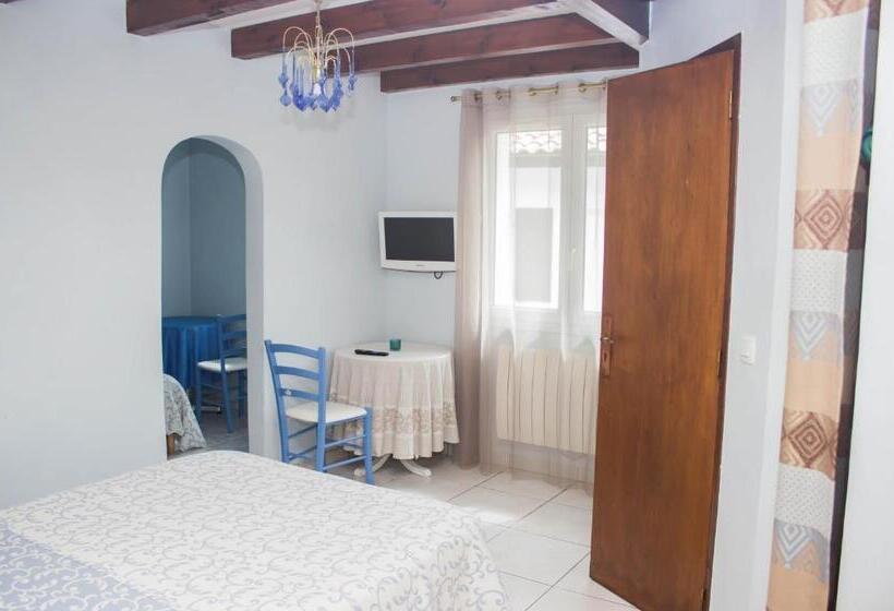 اتاق استاندارد سه نفره, Villa Yoda