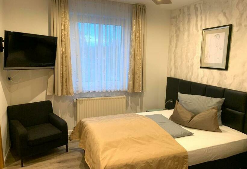 اتاق استاندارد با تخت بزرگ, Boutique Hotel Goldene Henne