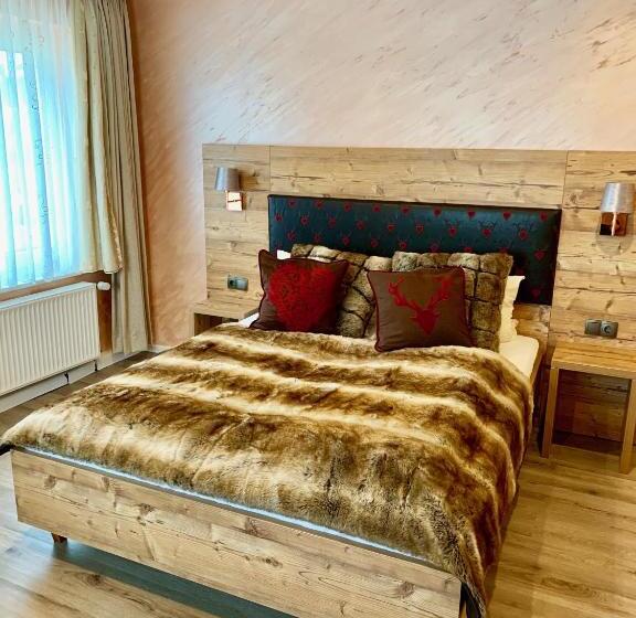 اتاق لوکس, Boutique Hotel Goldene Henne
