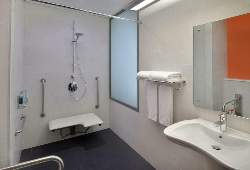 اتاق استاندارد با تخت بزرگ, Aloft Dhahran