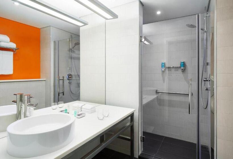 Standard Room Superior Floor, Aloft Dhahran
