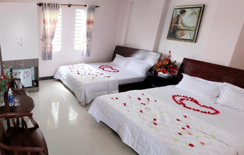 اتاق خانوادگی, Ban Mai Hotel 66