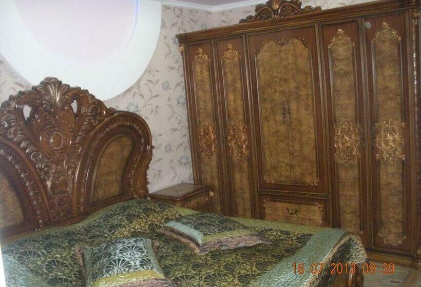 اتاق لوکس خانوادگی, Edemi