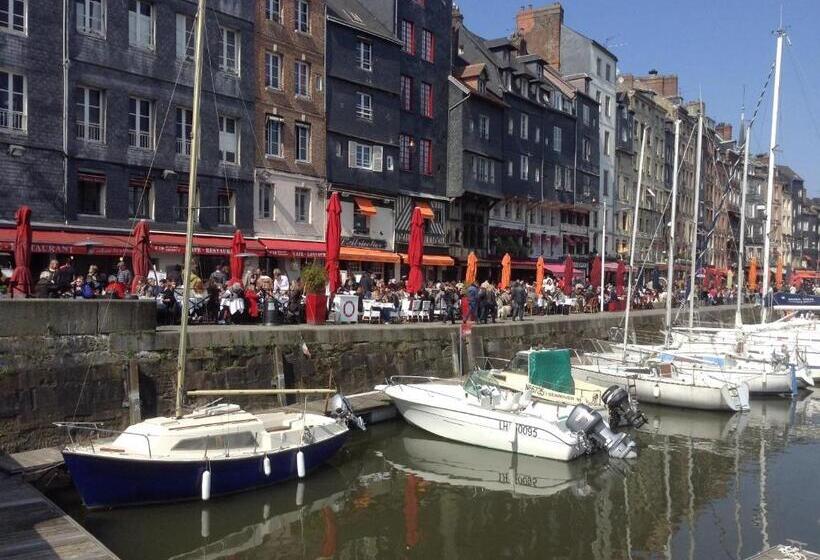 سوییت دوبلکس, La Maison Du Phare De Honfleur Chambre D Hôtes B&b  Jacuzzi   Shabby Chic