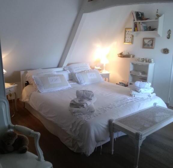 سوییت دوبلکس, La Maison Du Phare De Honfleur Chambre D Hôtes B&b  Jacuzzi   Shabby Chic