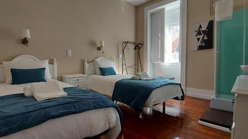 اتاق استاندارد با سرویس بهداشتی مشترک, A Portuguesa Guest House