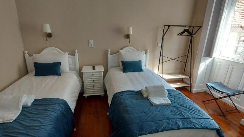 اتاق استاندارد با سرویس بهداشتی مشترک, A Portuguesa Guest House