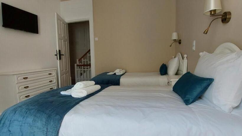 اتاق استاندارد با سرویس بهداشتی مشترک, A Portuguesa Guest House