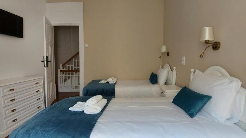 اتاق استاندارد با سرویس بهداشتی مشترک, A Portuguesa Guest House