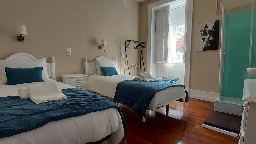 اتاق استاندارد با سرویس بهداشتی مشترک, A Portuguesa Guest House
